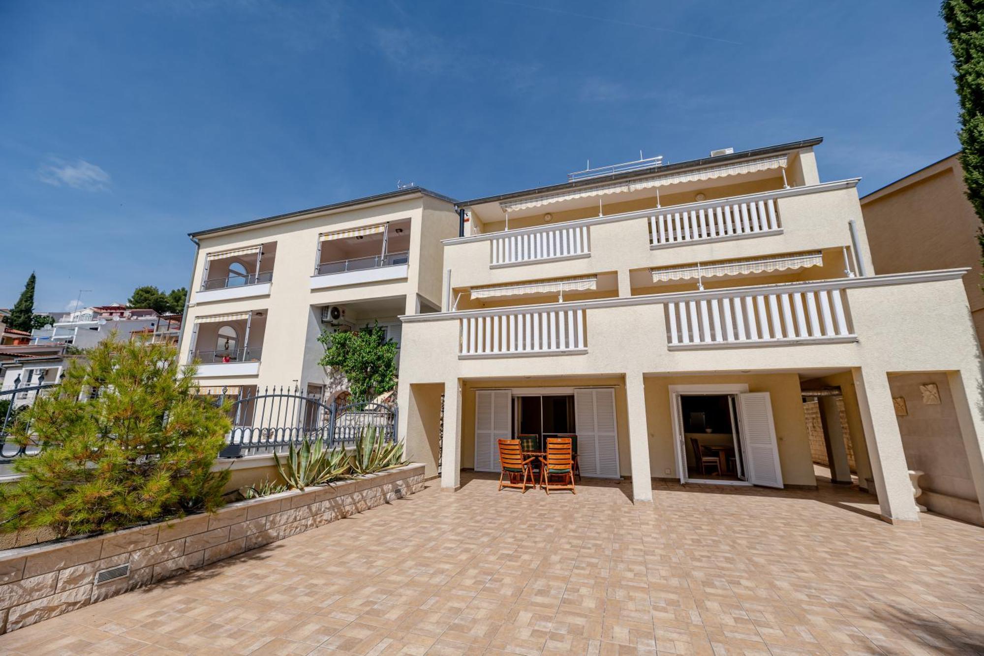 דראגה Sunsea Apartments מראה חיצוני תמונה