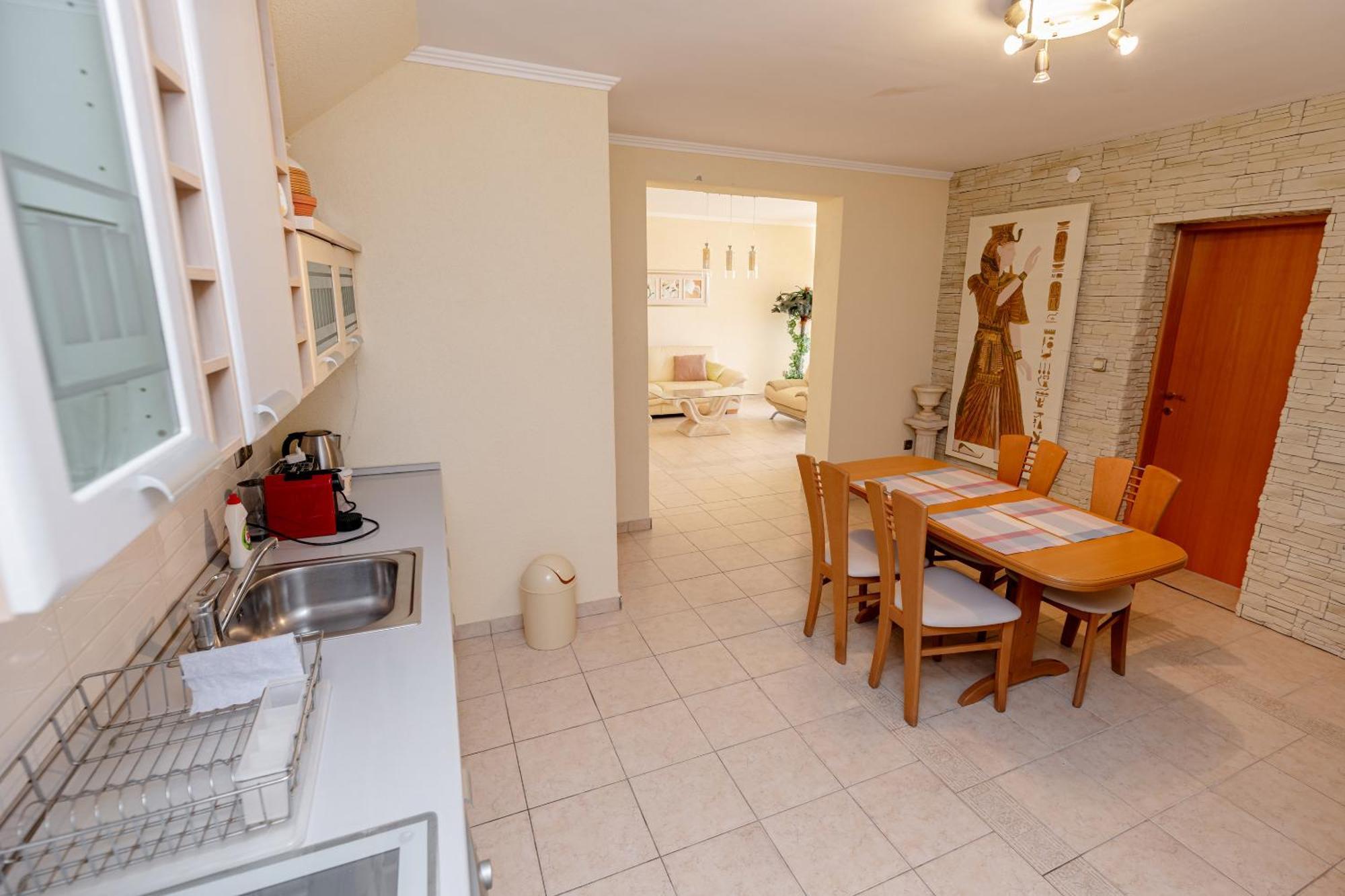 דראגה Sunsea Apartments מראה חיצוני תמונה